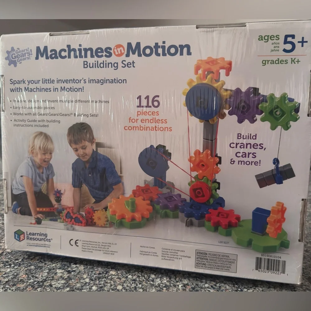 Machines‎ in motion building set